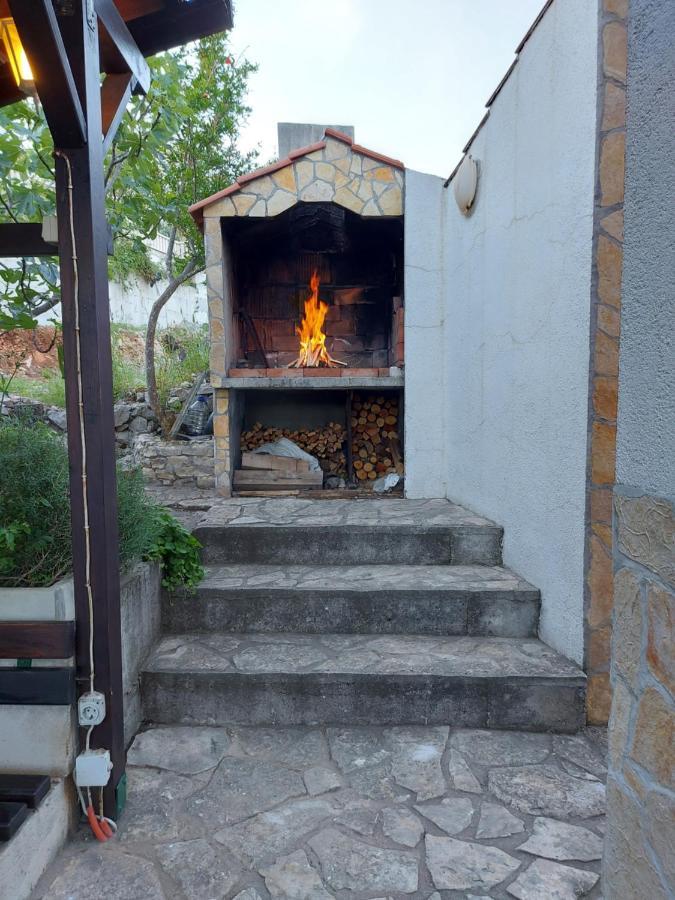 Apartmani Tatjana Okrug Gornji Dış mekan fotoğraf