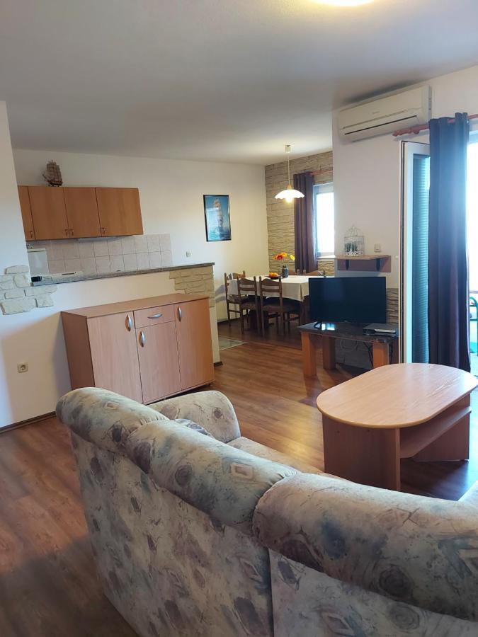 Apartmani Tatjana Okrug Gornji Dış mekan fotoğraf