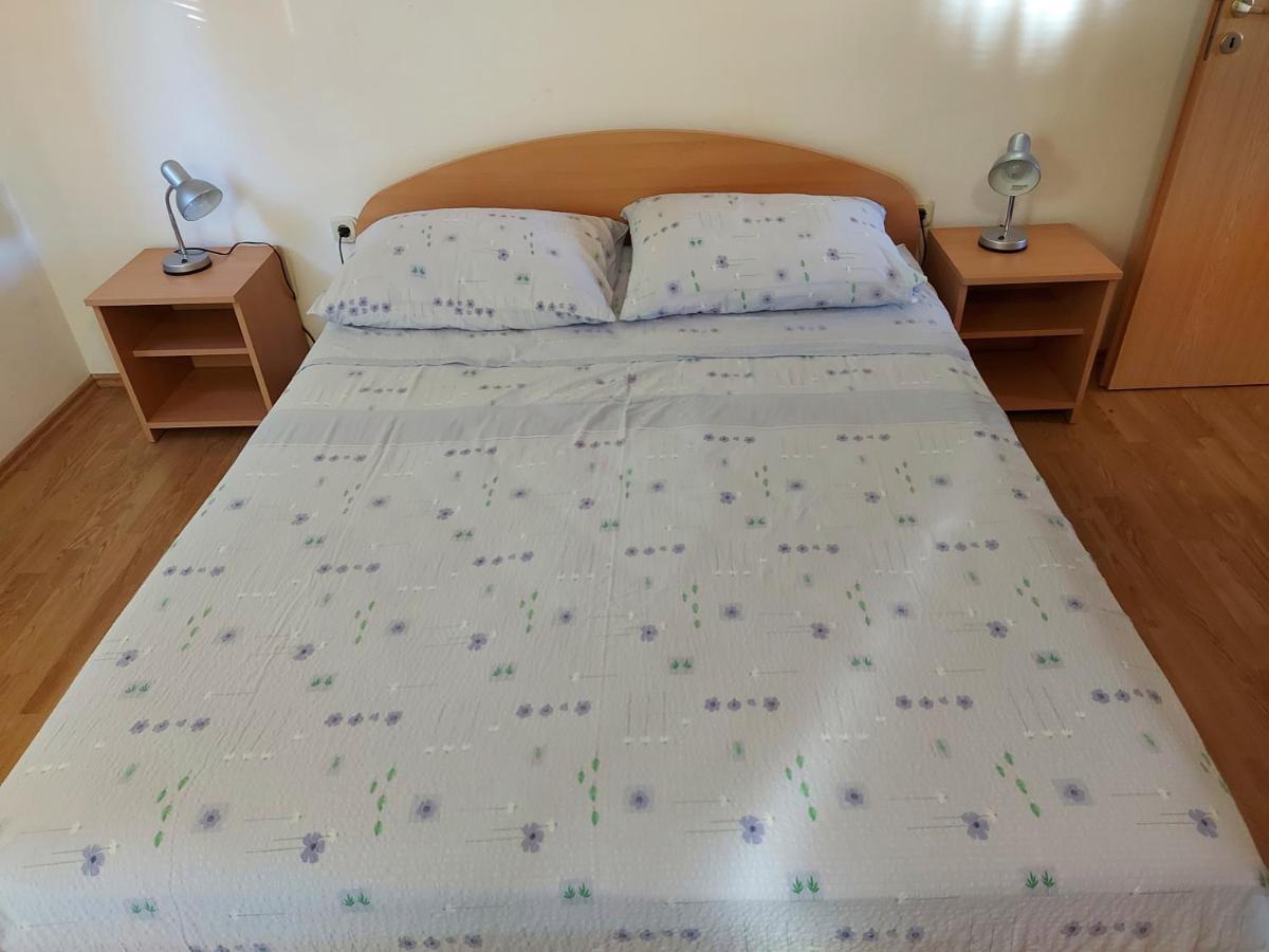 Apartmani Tatjana Okrug Gornji Dış mekan fotoğraf